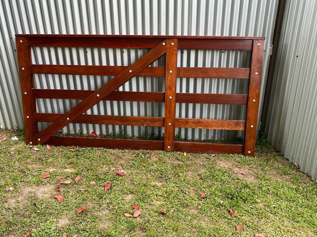 Custom made Timber Gates Number 8 Fencing Solutions